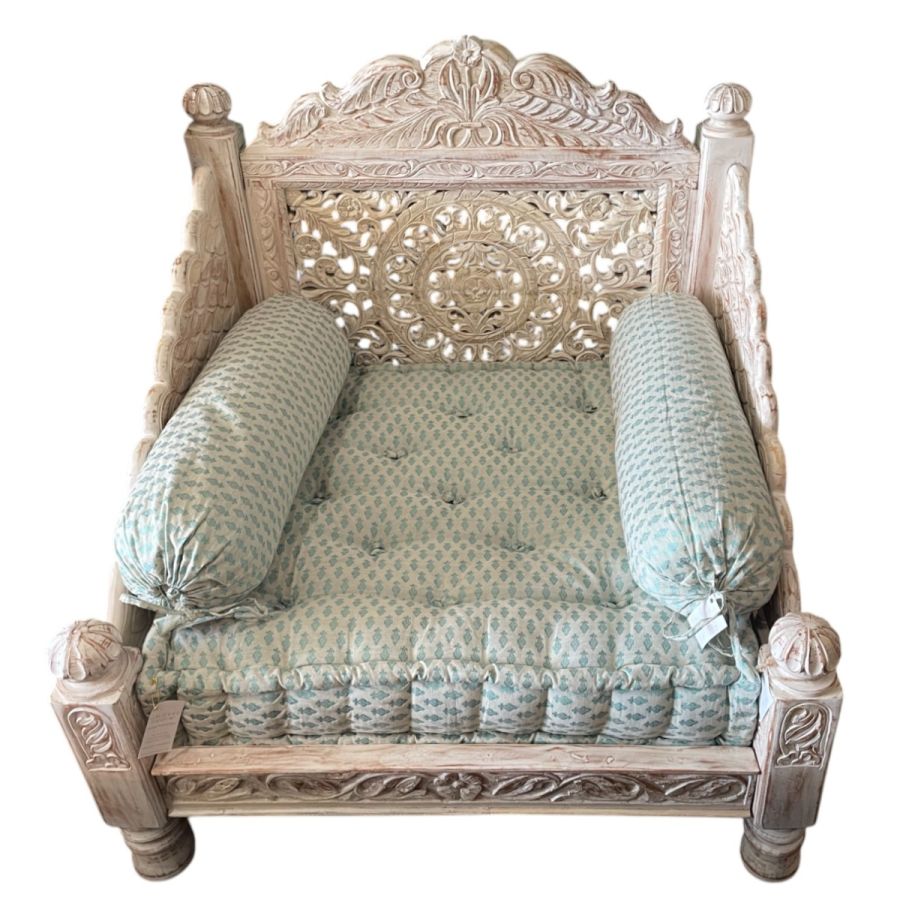 Lotus Mandala Love Seat, Cream.