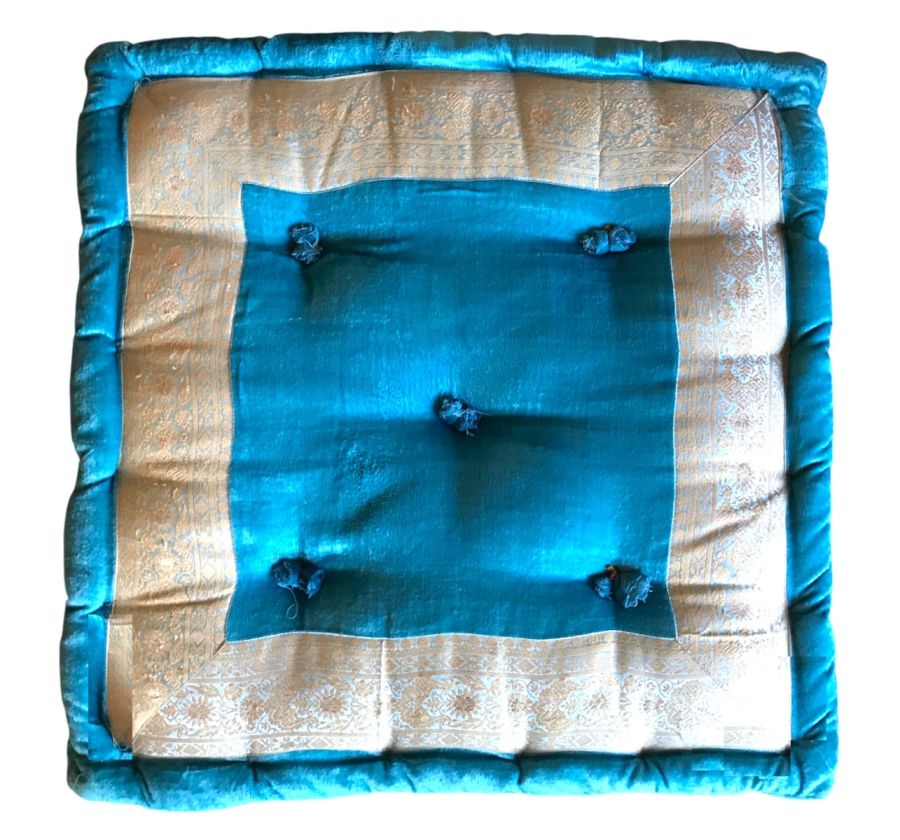 Blue Velvet Tufted Cushion, 20x20x4"