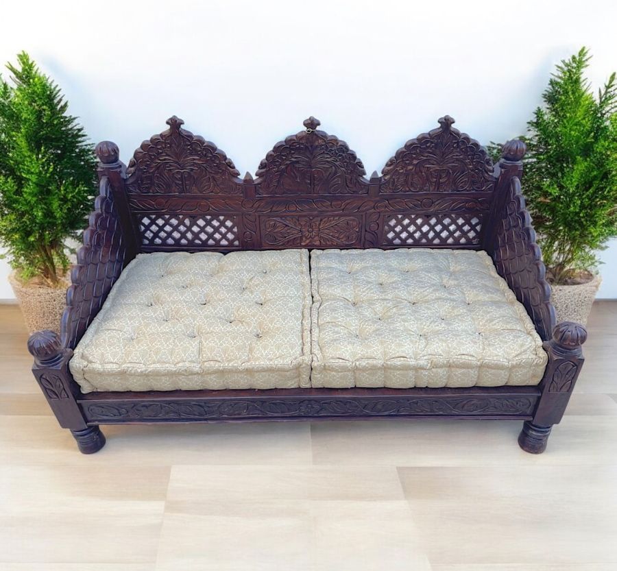 Gold Paisley Cushions, Mattresses