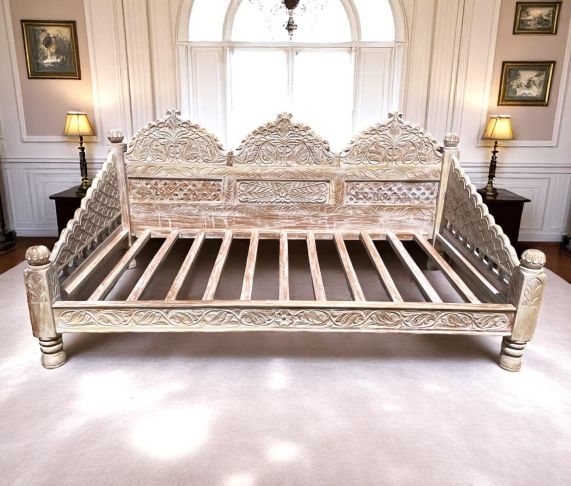Jhula Arch Seating, Cream Percentage Finish, 75